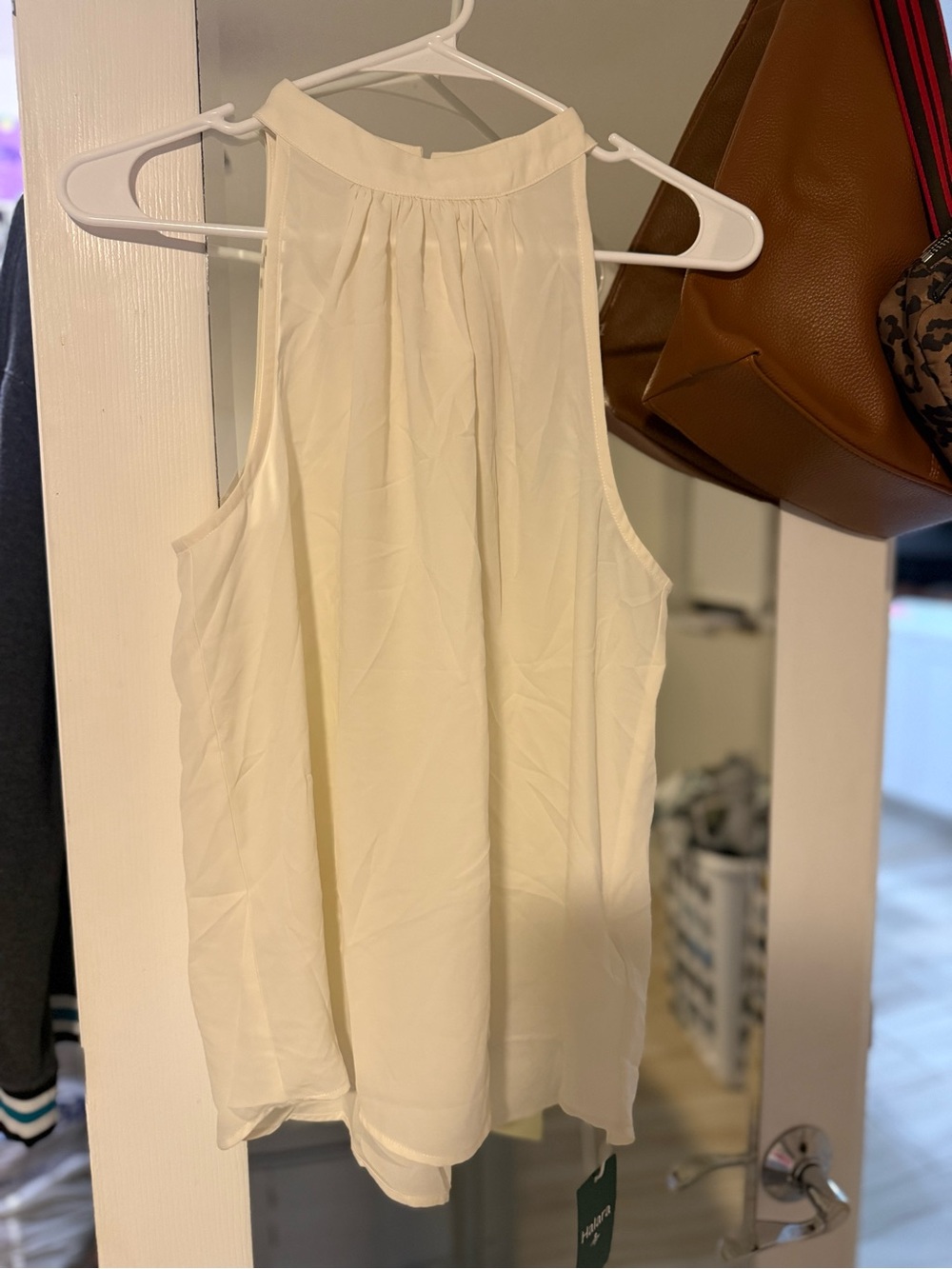 NWT HALARA Cream High-Neck Sleeveless Camisole